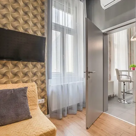 Broadway Апартаменты *